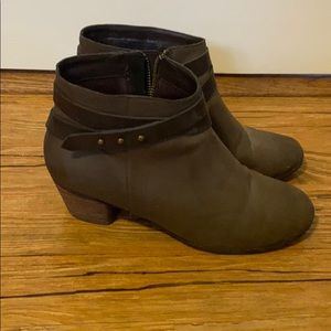 American eagle ankle booties
